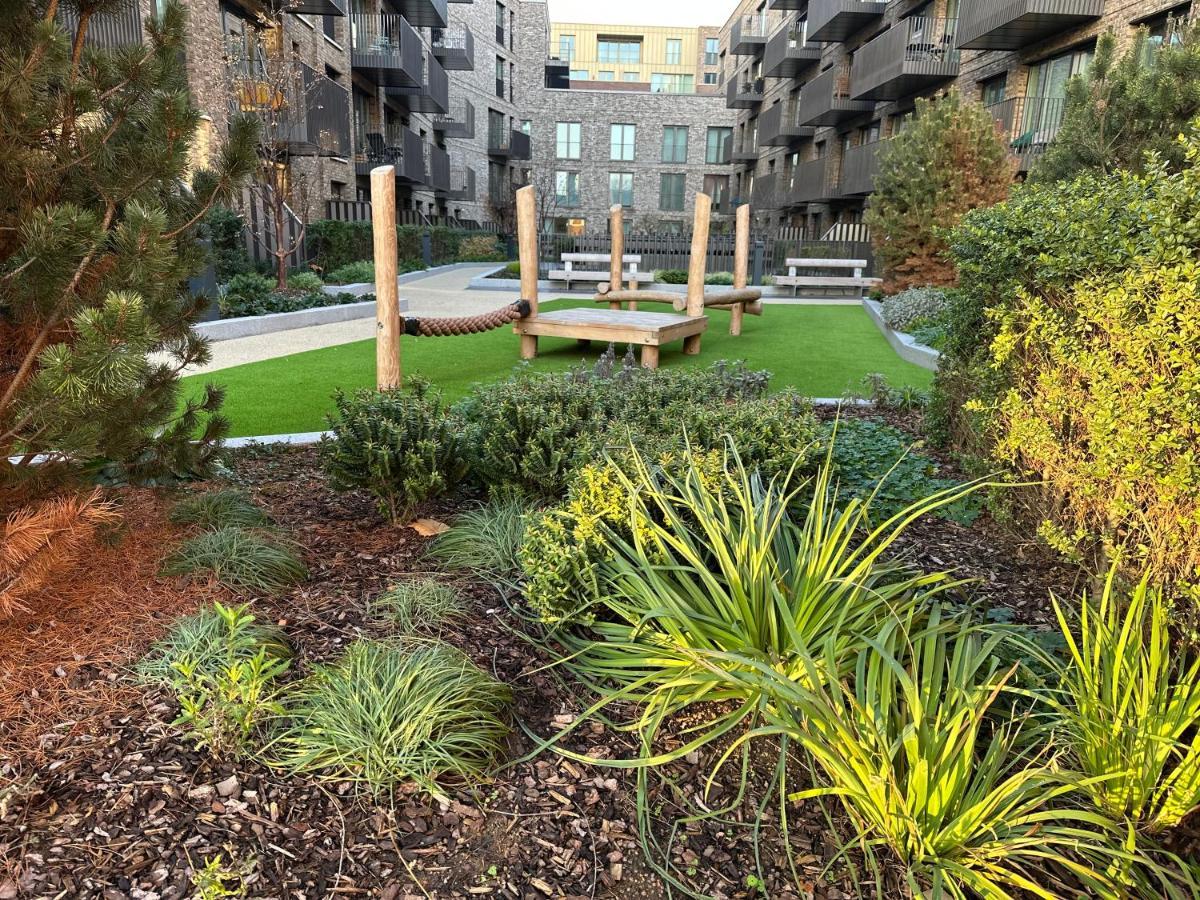Luxury Spacious Flat With Communal Gardens And Parking Londra Dış mekan fotoğraf