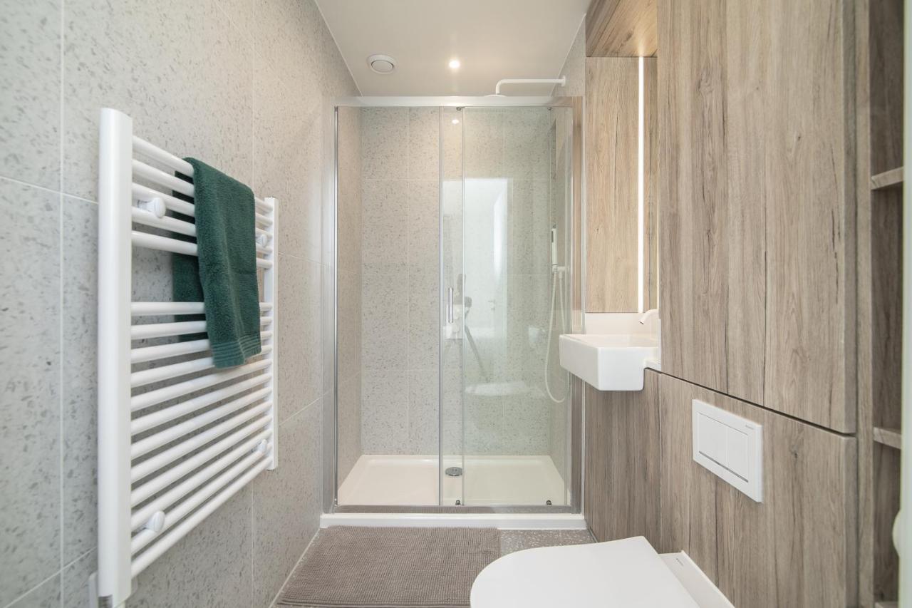 Luxury Spacious Flat With Communal Gardens And Parking Londra Dış mekan fotoğraf